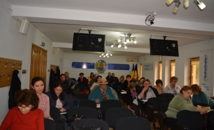 Click pentru mărire CECCAR Ialomița: Legislația specifică prevenirii și combaterii spălării banilor, abordată cu prilejul seminarelor organizate de filială în mai multe orașe din județ