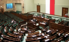 Rezoluție privind „autonomia” Poloniei