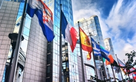 Deputații europeni au dat undă verde impozitării veniturilor companiilor digitale