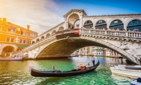 Veneția reduce numărul de locuri în gondole din cauza turiștilor supraponderali