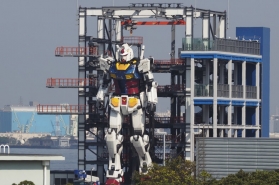 Un robot care are peste 18 metri înălțime și cântărește 24 de tone a fost testat în Japonia
