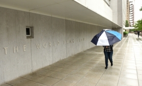 Banca Mondială se aşteaptă la o scădere treptată a remitenţelor din cauza virusului