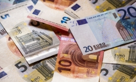Un oraş din Cehia mizează pe propria monedă pentru a stimula economia locală