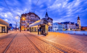 Oradea are prima linie de tramvai din România, construită după 1990 pe un amplasament nou