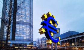 Activitatea economică în zona euro a accelerat în februarie după relaxarea restricțiilor sanitare