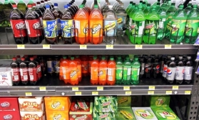 Consiliul Concurenței: Cola, zahărul, bananele, făina și uleiul, cele mai căutate produse alimentare pe Monitorul Prețurilor