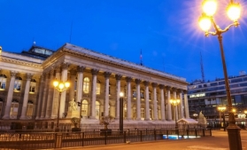 Bursa de la Paris a devansat-o pe cea din Londra și este cea mai mare bursă din Europa