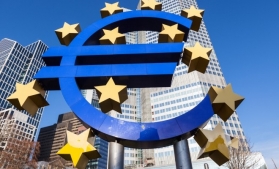 Eurostat: Zona euro aproape a eliminat deficitul comercial, în luna mai