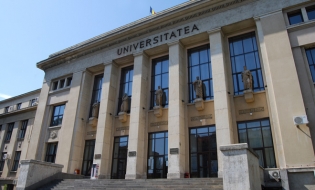 Senatul Universității din București a decis creșterea mediei minime de admitere la studiile de masterat, de la 5 la 6