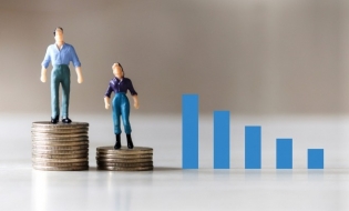 Luxemburg și România, campioane în UE la egalitatea salarială între bărbați și femei