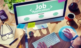 BestJobs: Doi candidați români din trei aplică online când vor un job nou