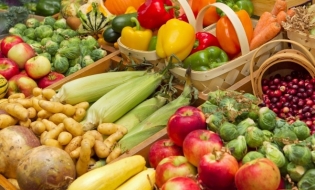 INS: Românii au consumat mai multe produse de origine vegetală în 2021