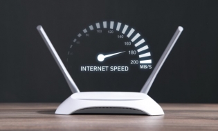 ANCOM: În 2022, viteza medie de upload pentru internetul fix a crescut cu peste 50%