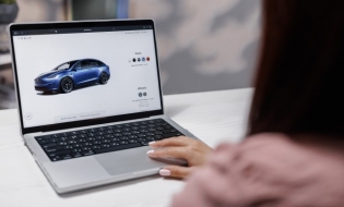 Un sfert dintre consumatori au în plan să cumpere autovehicule online