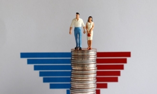 PwC: Decalajul salarial dintre femei și bărbați, în România, este de 21,6% în favoarea bărbaților