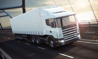 Țările UE au aprobat standarde mai stricte privind emisiile de CO2 ale camioanelor