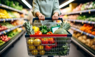 Vânzările din retail au scăzut cu 6,5% în ianuarie; consumul se contractă