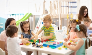 Valoarea tichetelor de creșă urmează să se majoreze la 740 lei începând din luna aprilie