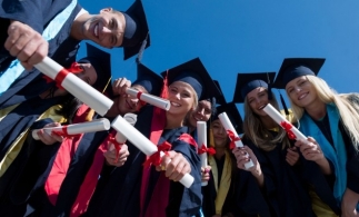 ANOSR: 16% dintre români sunt absolvenți de studii superioare; media la nivelul UE este de 30%