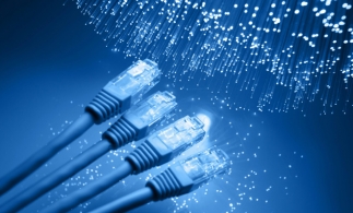 ANCOM: Două din trei conexiuni de internet fix permit viteze de minimum 100 Mbps