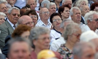 CNPP: 804.189 pensionari au primit indemnizaţie socială în luna mai
