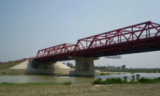 Au fost ridicate restricţiile de circulaţie pe Podul de la Mărăcineni