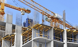 INS: Managerii din România estimează o scădere a activităţii şi a numărului de angajaţi în construcţii, până în ianuarie