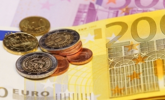 Rata medie de compensare a angajaţilor este de 23 euro pe oră în UE