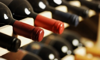 OIV: Vânzările de vin pe plan mondial s-ar putea înjumătăţi