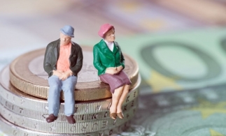 Legea care extinde categoriile de beneficiari ai reducerii cu doi ani a vârstei standard de pensionare, fără penalizare, publicată în Monitorul Oficial