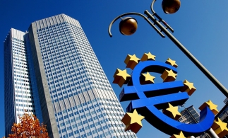Economistul-şef al BCE avertizează că economia nu se va redresa deplin în viitorul apropiat