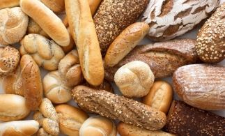 Eurostat: Prețul pâinii în România, la jumătate faţă de media UE; consumul individual de pâine în ţara noastră este cel mai mare din UE
