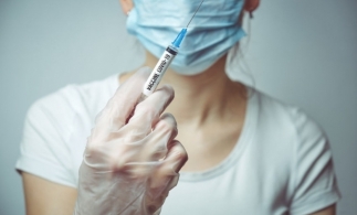 CNCAV: Precizări referitoare la vaccinarea persoanelor care au fost infectate cu SARS-CoV-2