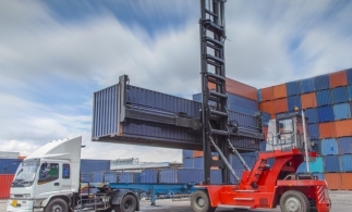 Deficitul de cont curent s-a redus în primele patru luni cu 2,25 miliarde euro