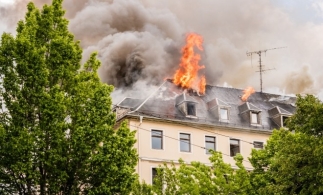 Incendiile, printre printre principalele amenințări la adresa locuințelor; 67 milioane de lei, despăgubiri plătite de asigurători în 2024