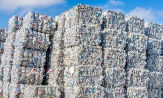 Gemma Webb (RetuRo): Colectăm peste 80% dintre recipientele de plastic și aluminiu pentru băuturi care sunt pe piață