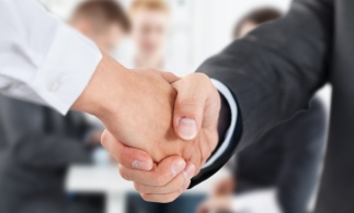 Parteneriat între MF și BID pentru sprijinirea IMM-urilor, autorităților locale și companiilor de utilități publice
