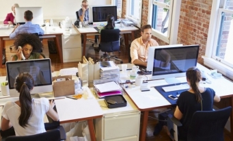 Studiu: Importanța biroului rămâne vitală; doar 10% dintre angajați vor să lucreze exclusiv de acasă