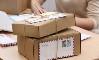 Scăderi în activitatea de poștă la categoriile „Corespondență și imprimate” și „Colete poștale și pachete mici”, în 2022