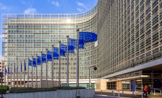 UE a înghețat proiectul său de taxă digitală