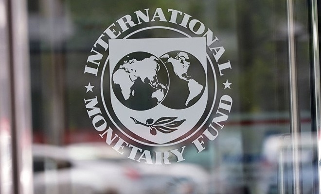 FMI: Economia mondială se redresează, dar ar putea fi afectată de majorarea ratelor la dobânzi