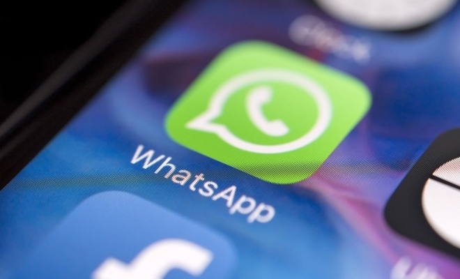 WhatsApp limitează partajarea mesajelor pentru a încetini răspândirea informaţiilor false