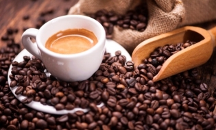 Cererea mondială de cafea va scădea în 2025 din cauza prețurilor mari