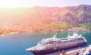 Grecia a introdus o taxă suplimentară pentru croaziere: 20 de euro pentru Mykonos și Santorini și 5 euro pentru celelalte insule