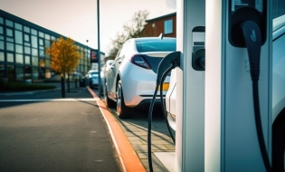 Patru firme europene au anunțat crearea celei mai mari rețele publice de încărcare a vehiculelor electrice