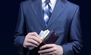 eJobs: Opt din zece angajați primesc beneficii extrasalariale în compania pentru care lucrează