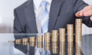 Sprijinul financiar implementat prin OUG nr. 138/2022 va fi acordat eșalonat, în două tranșe