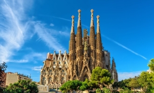 Barcelona dublează taxa turistică pentru a finanța construcția de locuințe accesibile