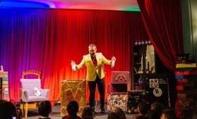 ARCUB – Hanul Gabroveni | Expoziția interactivă „ABRACADABRA – Secretele magiei”, program extins de vizitare în acest weekend