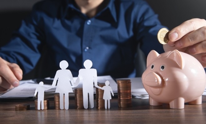 Studiu: Generația Z economisește pentru vacanțe, Generațiile Y și X pentru familie, iar Baby Boomers pentru urgențe